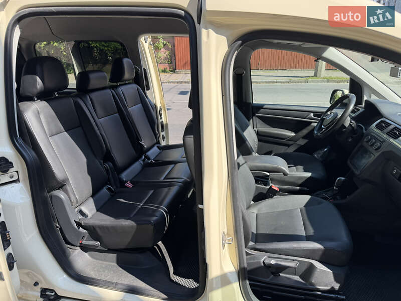 Минивэн Volkswagen Caddy 2016 в Хмельницком