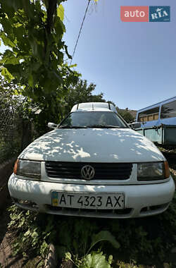 Грузовой фургон Volkswagen Caddy 2001 в Тысменице
