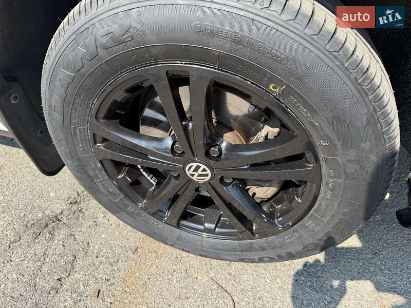 Грузовой фургон Volkswagen Caddy 2012 в Днепре