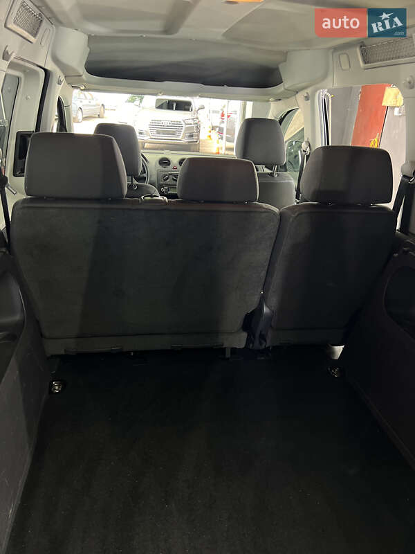 Минивэн Volkswagen Caddy 2011 в Львове