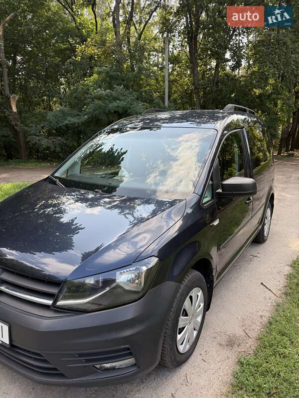 Минивэн Volkswagen Caddy 2016 в Харькове