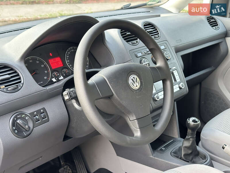 Минивэн Volkswagen Caddy 2009 в Виннице