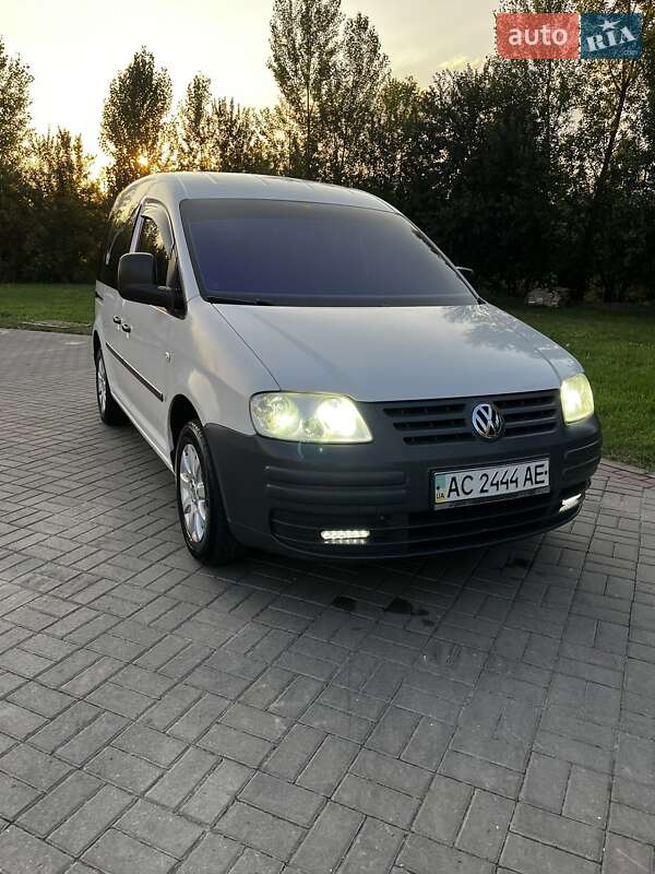 Мінівен Volkswagen Caddy 2006 в Нововолинську