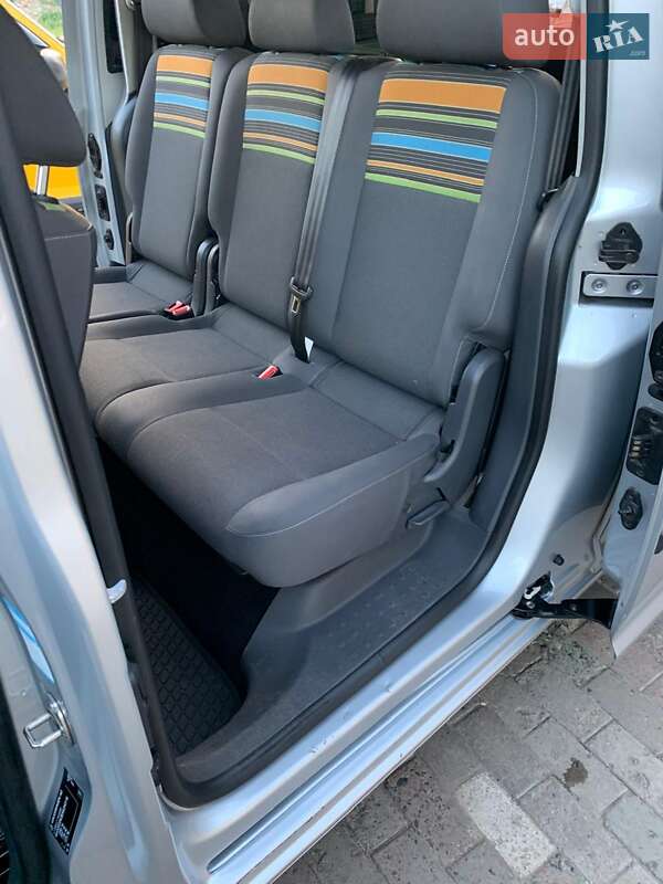 Минивэн Volkswagen Caddy 2013 в Сумах