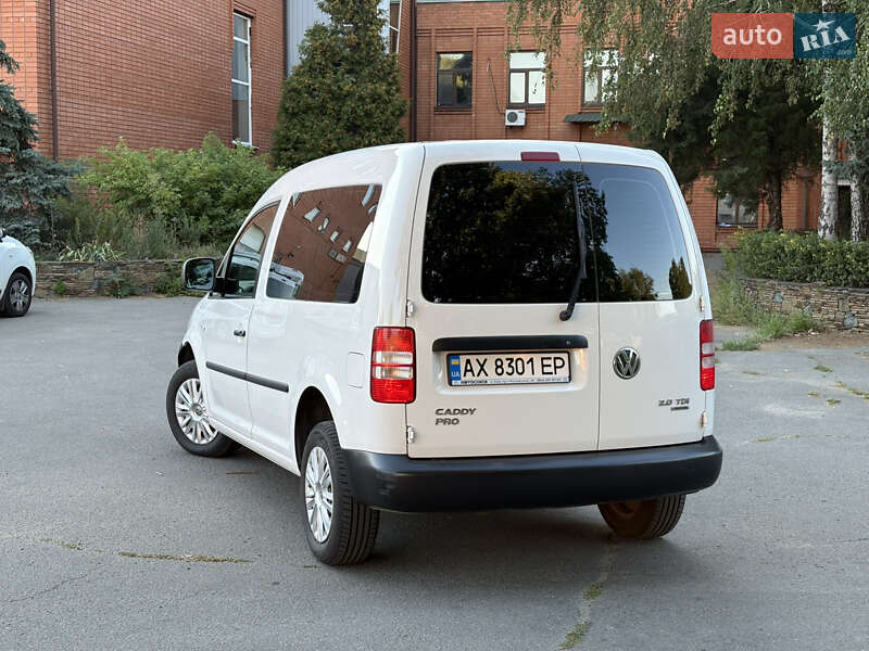 Минивэн Volkswagen Caddy 2015 в Днепре