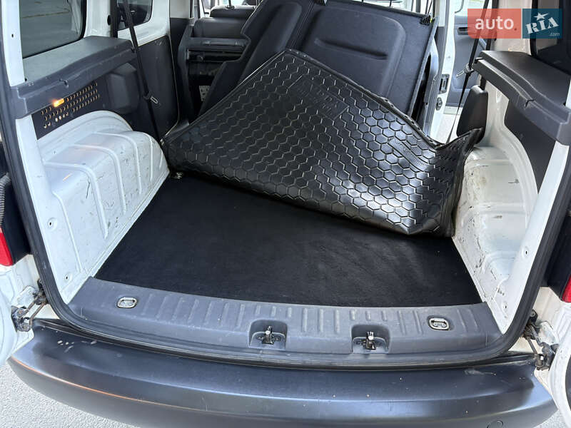 Минивэн Volkswagen Caddy 2015 в Днепре