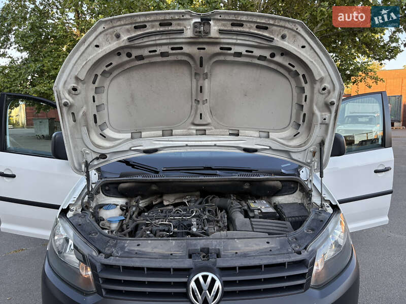 Минивэн Volkswagen Caddy 2015 в Днепре