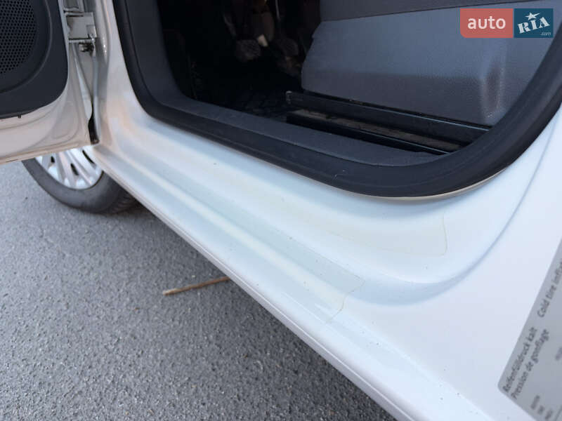 Минивэн Volkswagen Caddy 2015 в Днепре