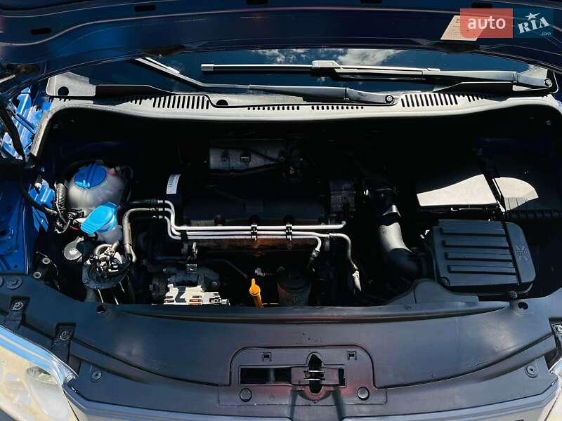 Минивэн Volkswagen Caddy 2007 в Кропивницком