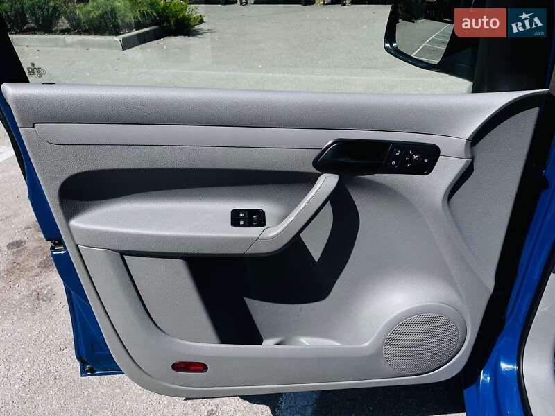 Минивэн Volkswagen Caddy 2007 в Кропивницком