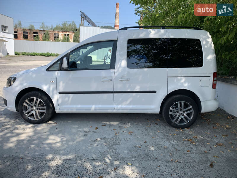 Минивэн Volkswagen Caddy 2014 в Сваляве
