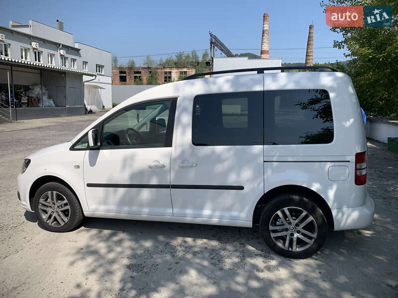 Минивэн Volkswagen Caddy 2014 в Сваляве