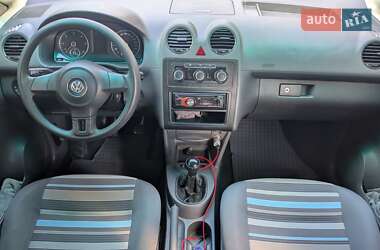 Минивэн Volkswagen Caddy 2011 в 