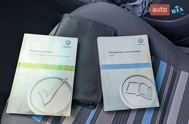 Минивэн Volkswagen Caddy 2011 в 