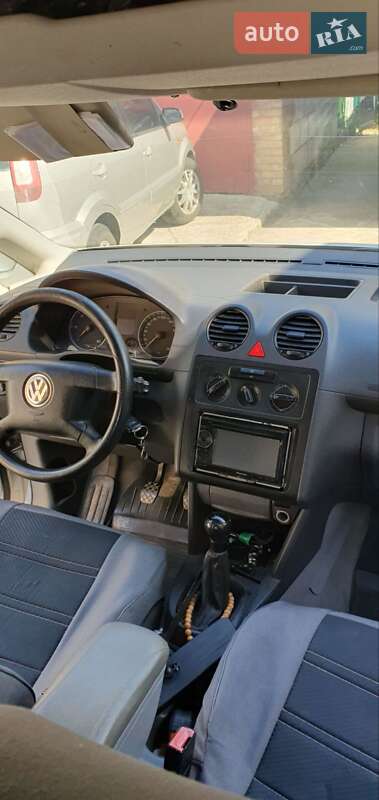 Минивэн Volkswagen Caddy 2004 в Киеве