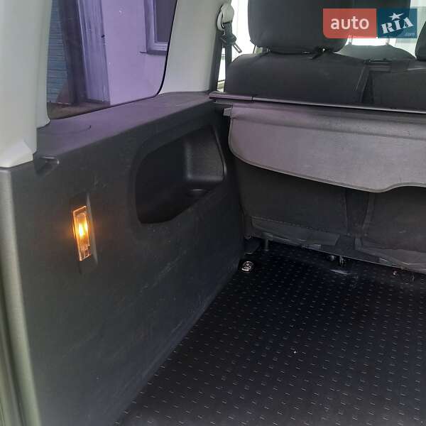 Мінівен Volkswagen Caddy 2015 в Камені-Каширському