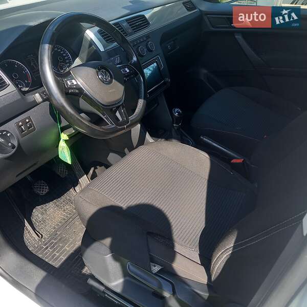 Мінівен Volkswagen Caddy 2015 в Камені-Каширському