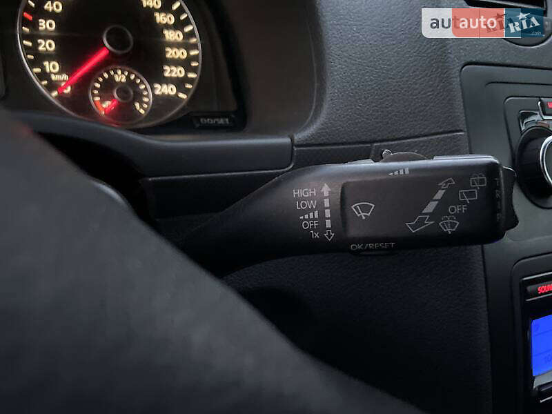 Мінівен Volkswagen Caddy 2010 в Чернівцях