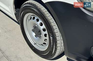 Грузовой фургон Volkswagen Caddy 2013 в 