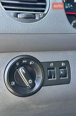 Грузовой фургон Volkswagen Caddy 2013 в 