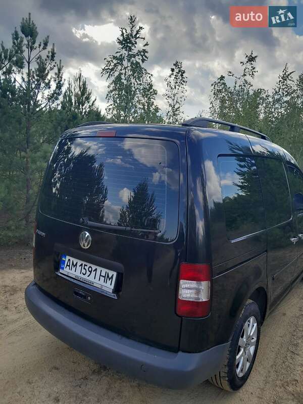 Минивэн Volkswagen Caddy 2008 в 