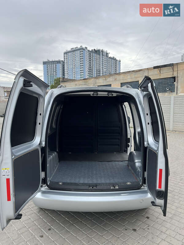 Грузовой фургон Volkswagen Caddy 2013 в Одессе