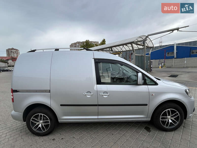 Грузовой фургон Volkswagen Caddy 2013 в Одессе