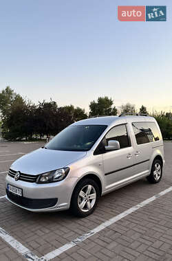 Мінівен Volkswagen Caddy 2015 в Києві