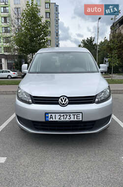 Мінівен Volkswagen Caddy 2015 в Києві