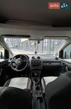 Минивэн Volkswagen Caddy 2011 в 
