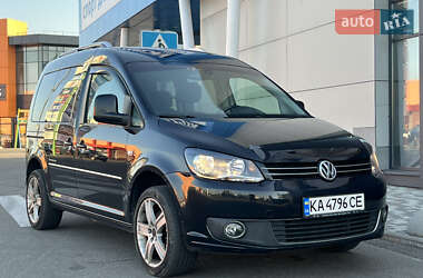 Мінівен Volkswagen Caddy 2015 в Києві