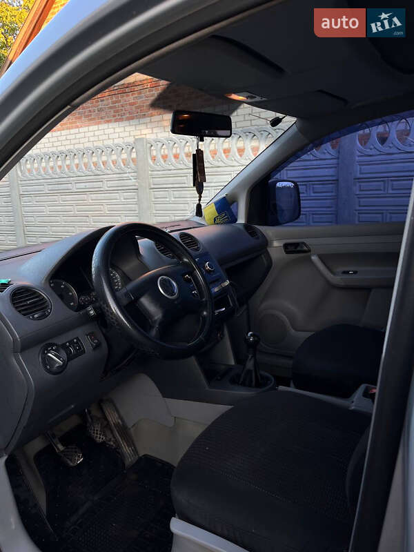 Минивэн Volkswagen Caddy 2005 в Богодухове