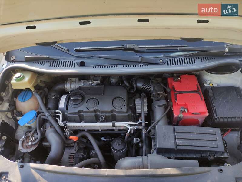 Минивэн Volkswagen Caddy 2009 в Ровно