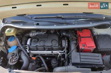 Минивэн Volkswagen Caddy 2009 в 