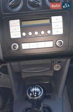 Минивэн Volkswagen Caddy 2006 в 