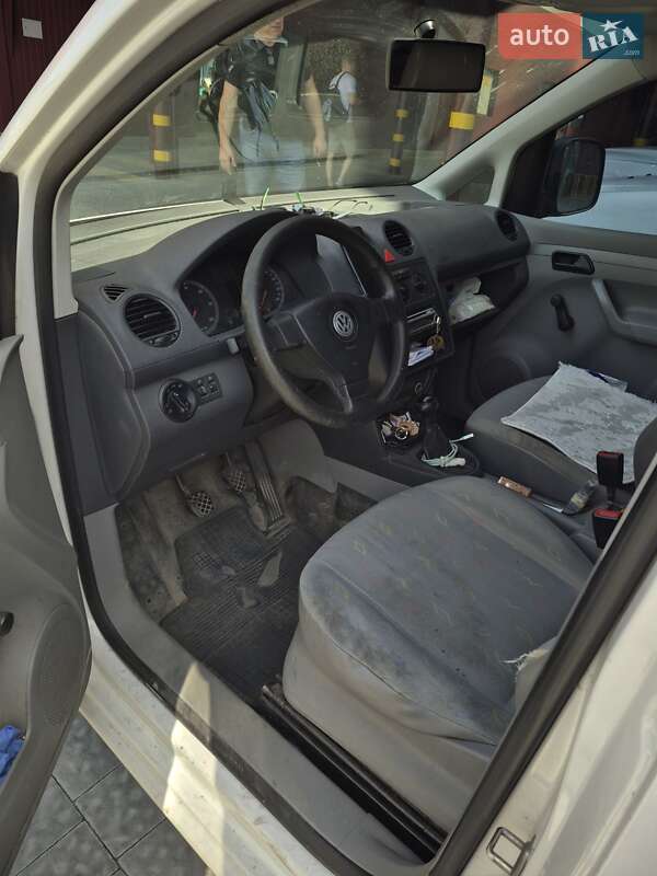Минивэн Volkswagen Caddy 2008 в Львове