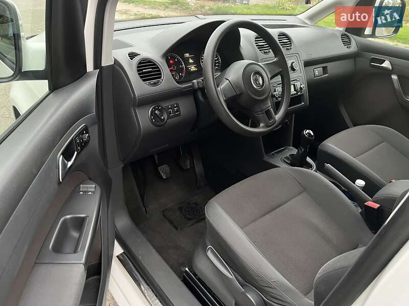 Минивэн Volkswagen Caddy 2013 в Киеве фото 9 Минивэн Volkswagen Caddy 2013 в Киеве