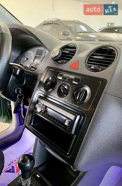 Минивэн Volkswagen Caddy 2005 в 