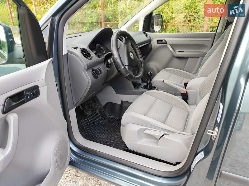 Минивэн Volkswagen Caddy 2008 в Трускавце