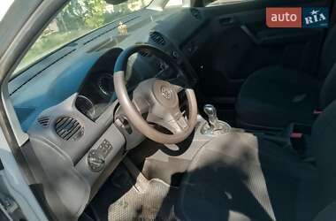 Минивэн Volkswagen Caddy 2013 в 
