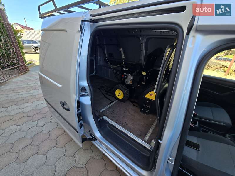 Грузовой фургон Volkswagen Caddy 2016 в Одессе