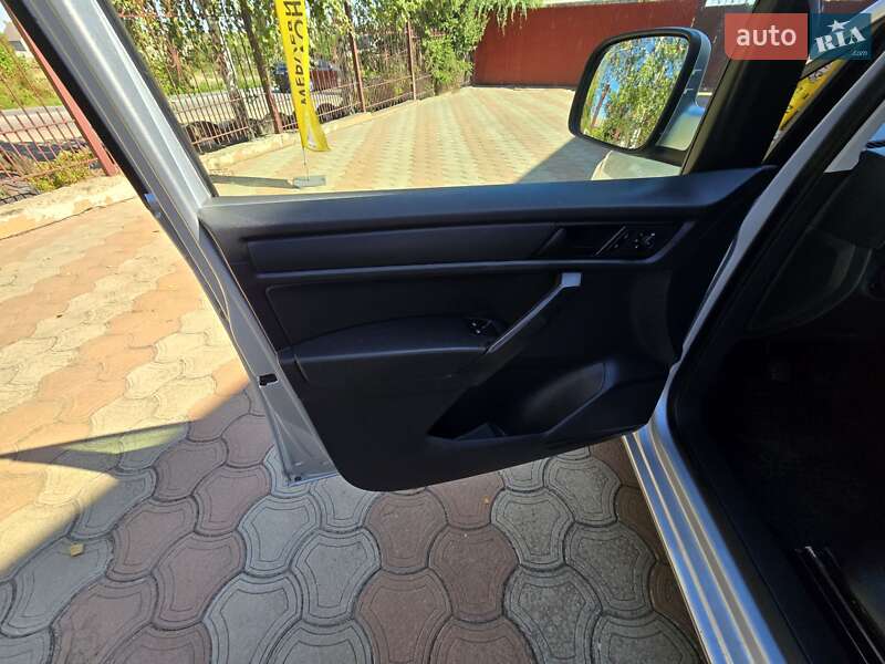 Грузовой фургон Volkswagen Caddy 2016 в Одессе