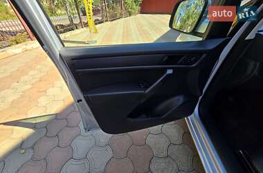 Грузовой фургон Volkswagen Caddy 2016 в 