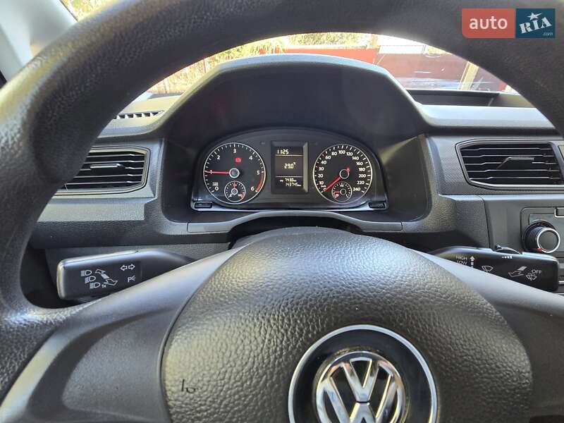 Грузовой фургон Volkswagen Caddy 2016 в Одессе