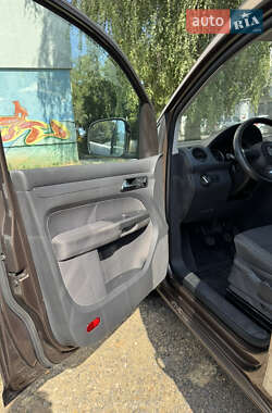 Минивэн Volkswagen Caddy 2011 в 