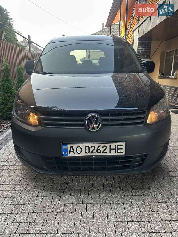 Минивэн Volkswagen Caddy 2013 в Виноградове