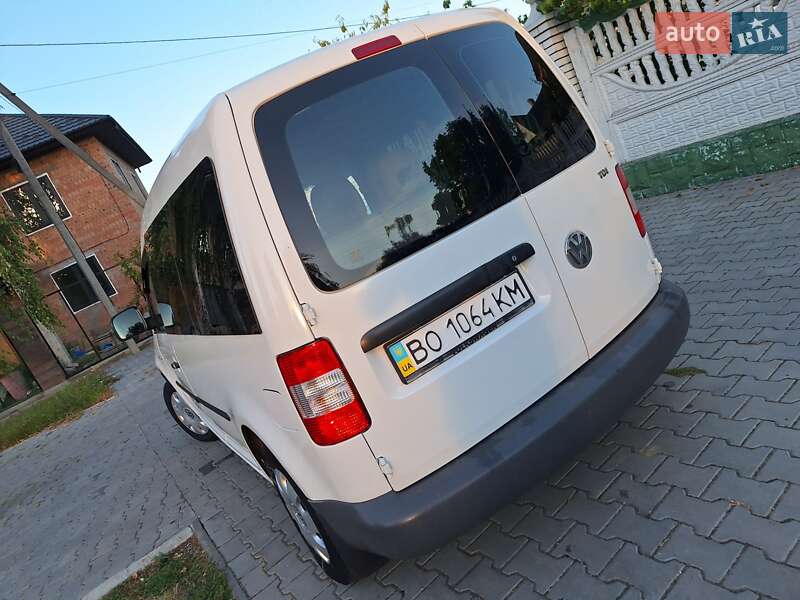 Минивэн Volkswagen Caddy 2007 в Черновцах