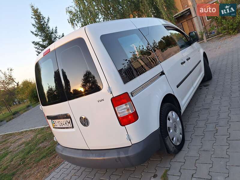 Минивэн Volkswagen Caddy 2007 в Черновцах