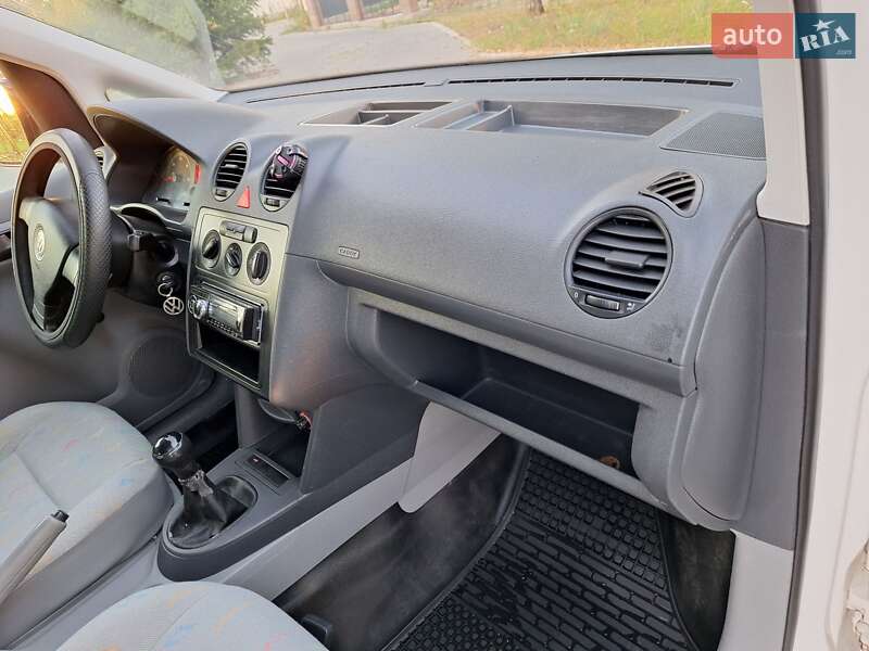 Минивэн Volkswagen Caddy 2007 в Черновцах
