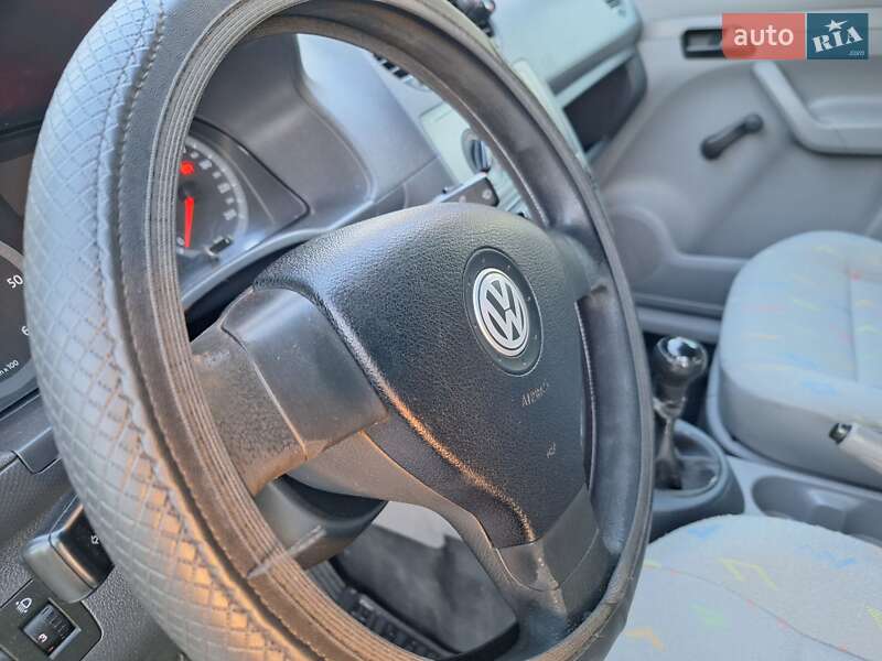 Минивэн Volkswagen Caddy 2007 в Черновцах